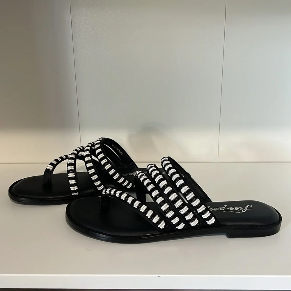 NWT FREE PEOPLE BEATRICE BEADED SANDAL - Picture 4 of 9